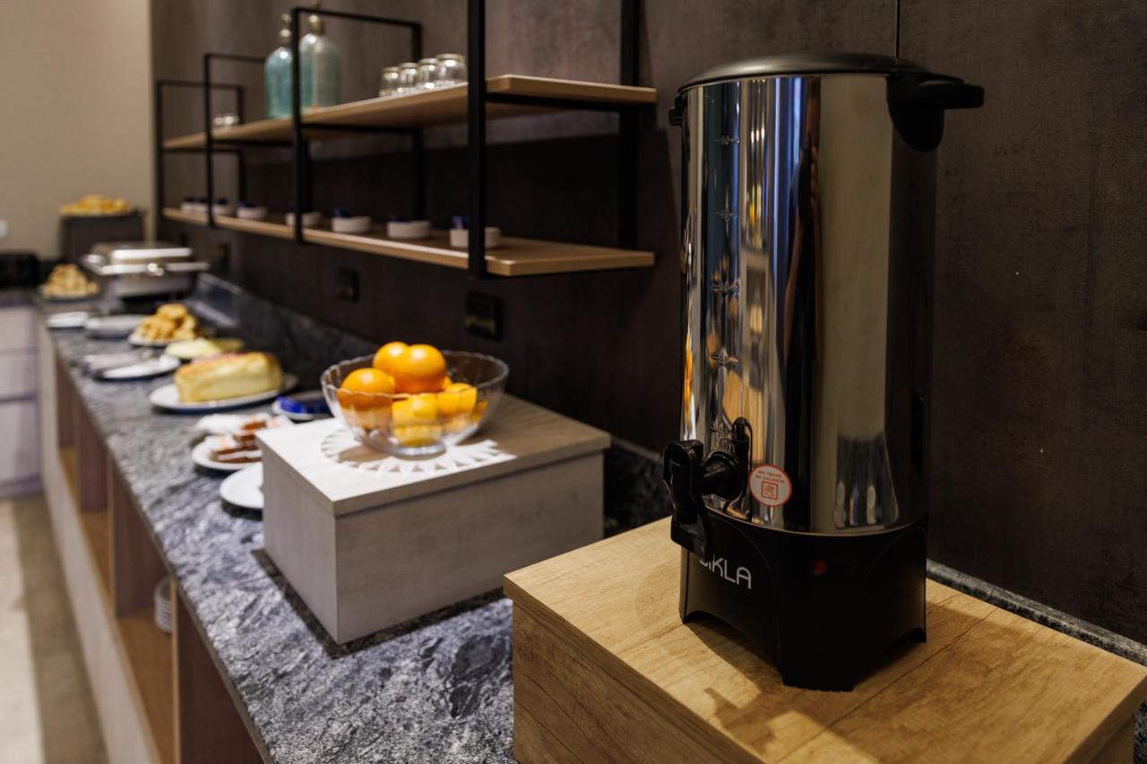 Fuente Mayor Hotel Terminal 门多萨 外观 照片